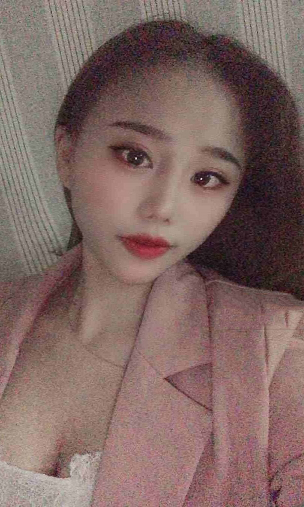 白领兔兔小可爱