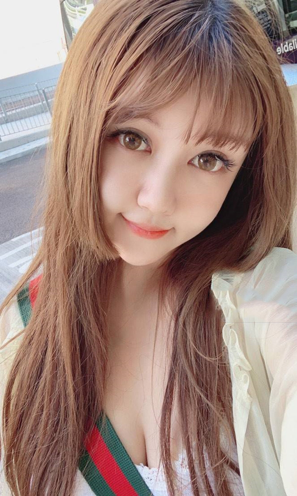 学生樱桃小团子