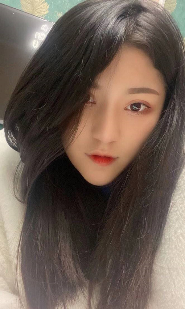 学生三岁小不点