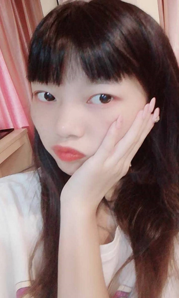 学生糖果小甜心