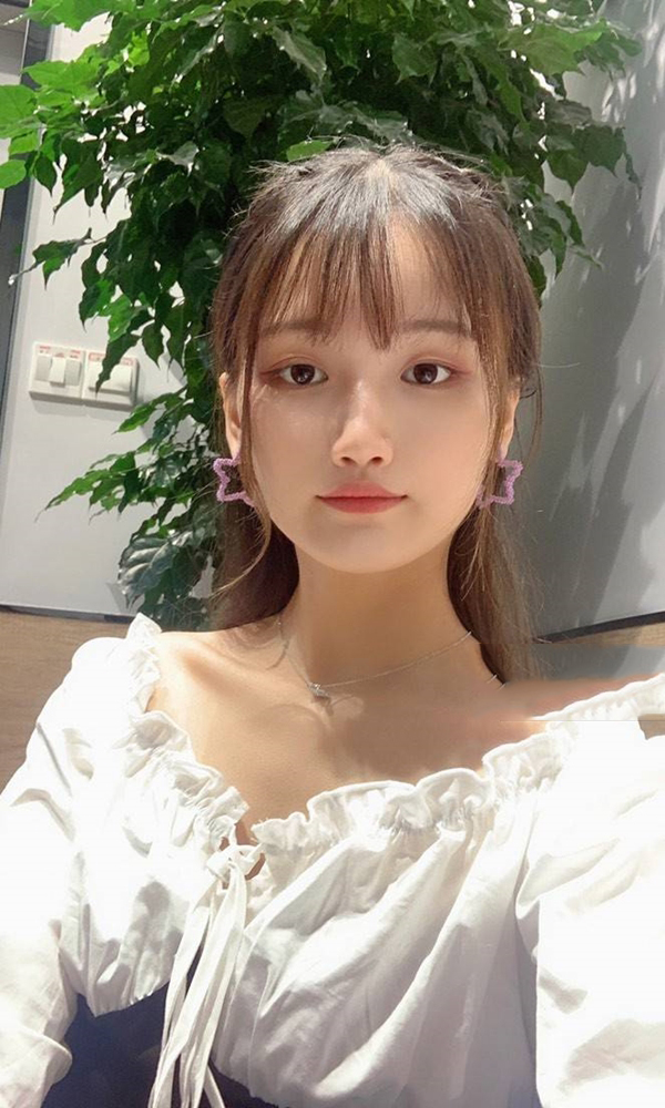 白领草莓味小仙女