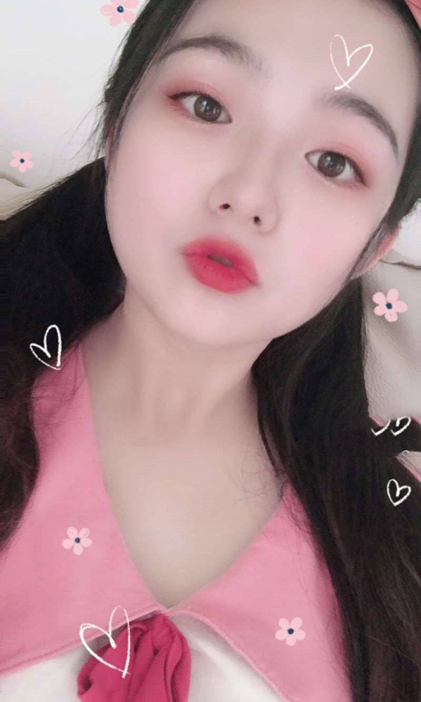 学生迷人的小妖精