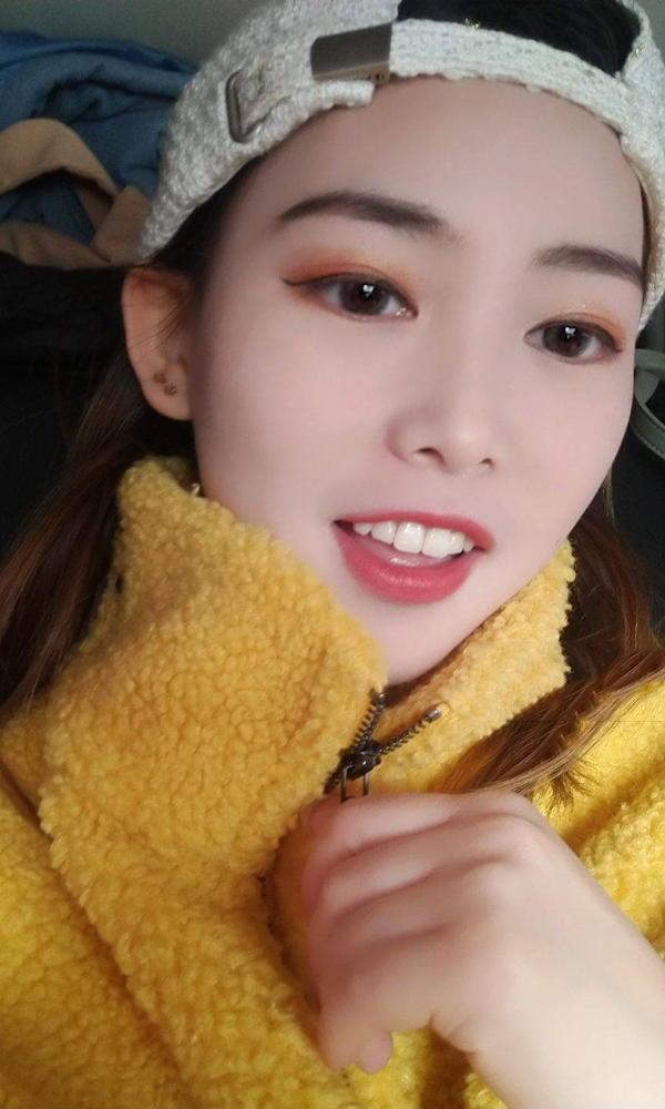 学生慧慧的不点