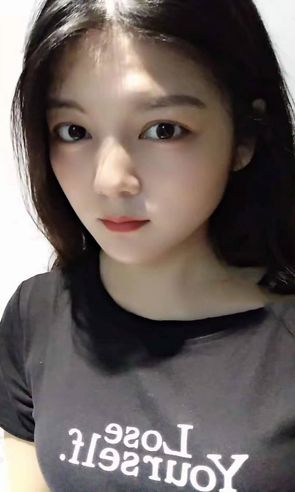 白领柔柔〜￣▽￣