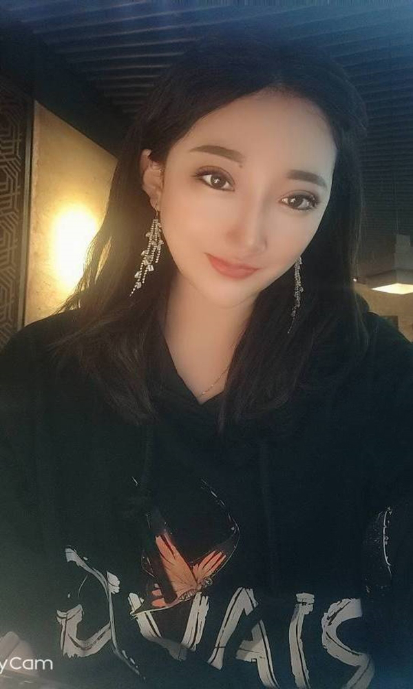 模特宝宝不开心呀