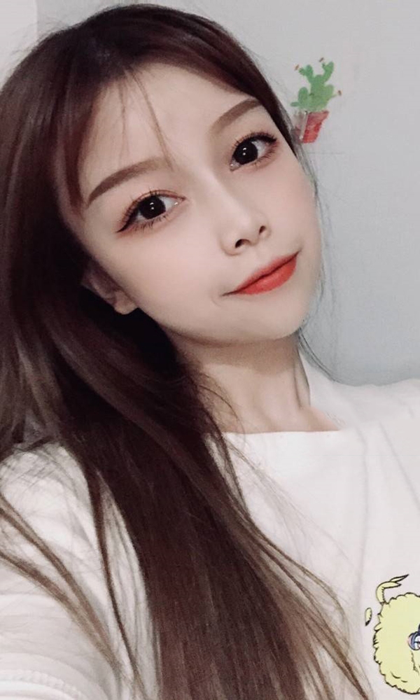 学生小雨超会玩