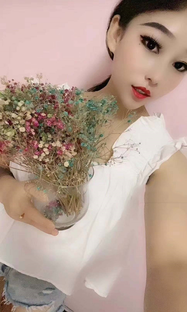 网红请赐我一双翅膀