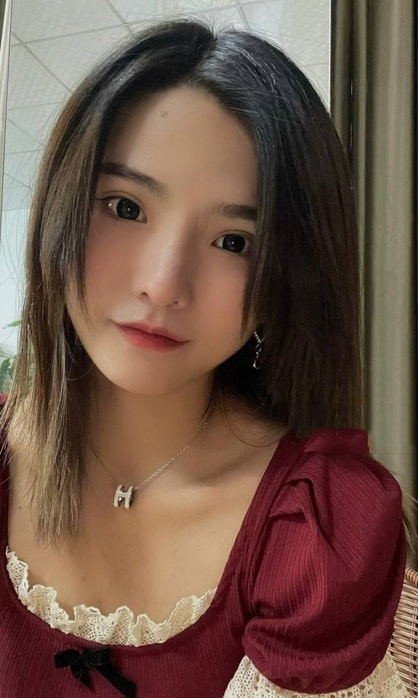 学生离岸小姐姐