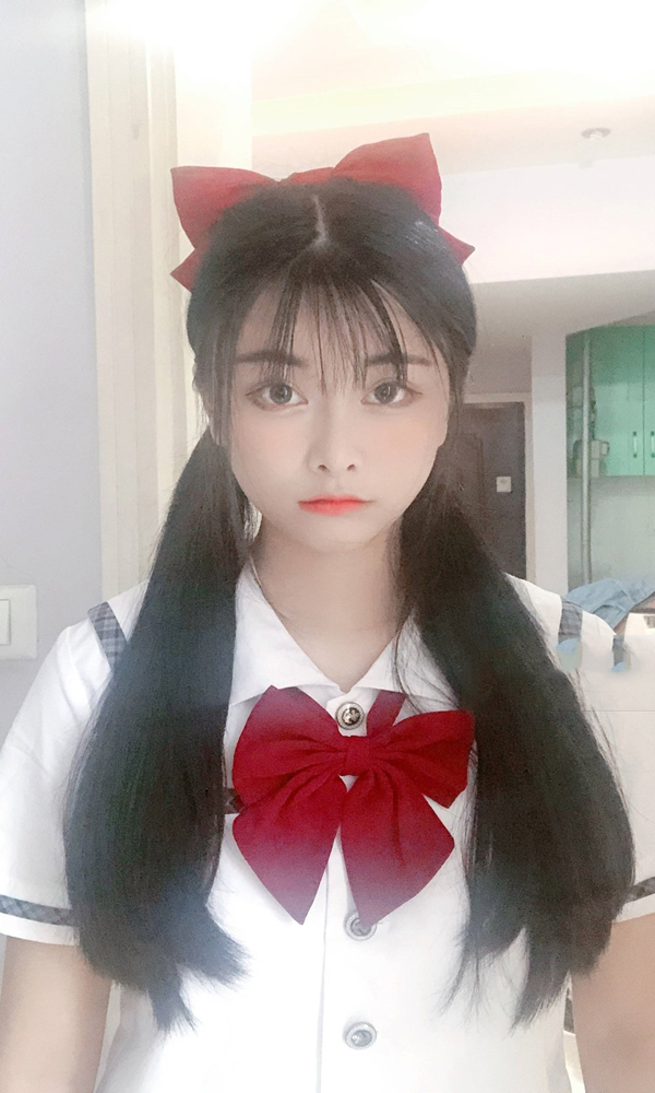 学生二次元少女♀