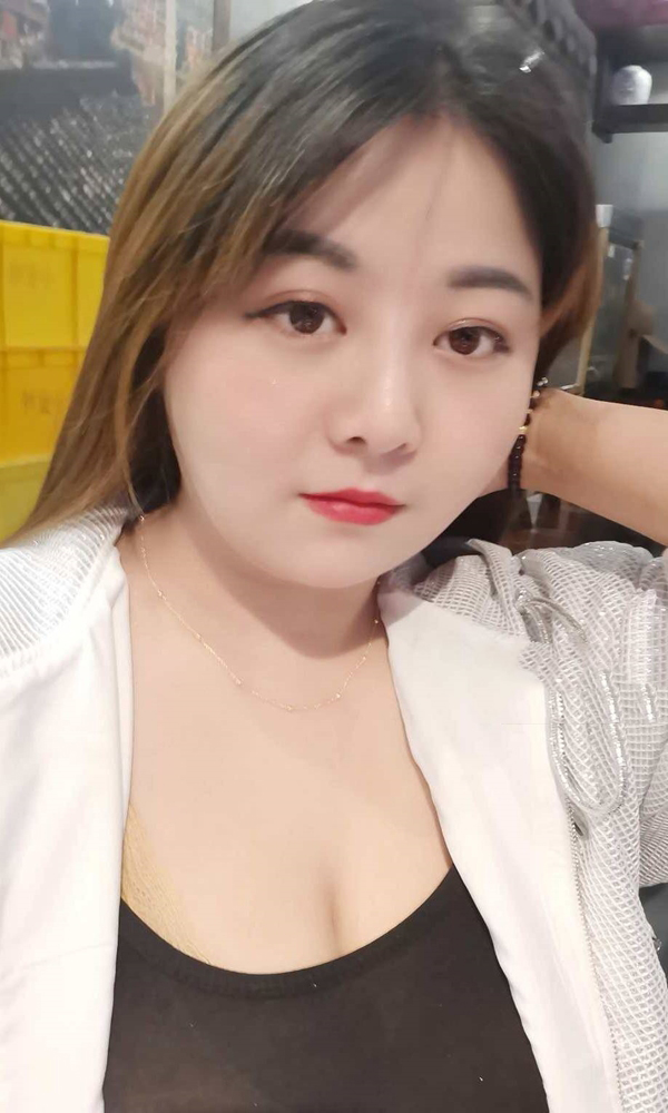 白领雨后的晴天