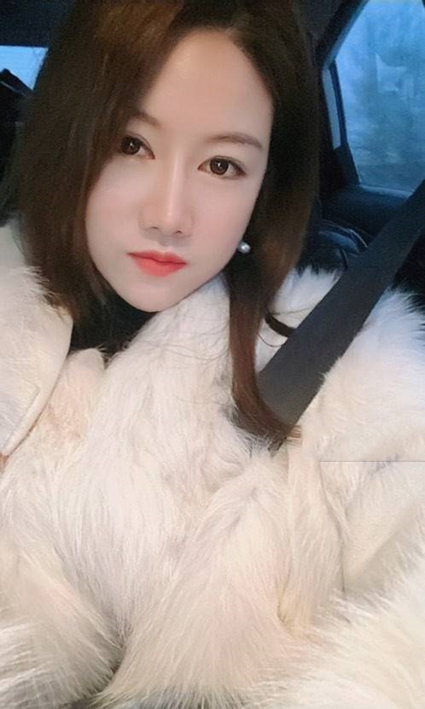 模特樱桃小犊子