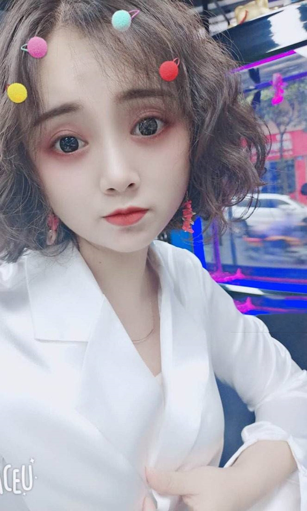 白领谁家小宝贝