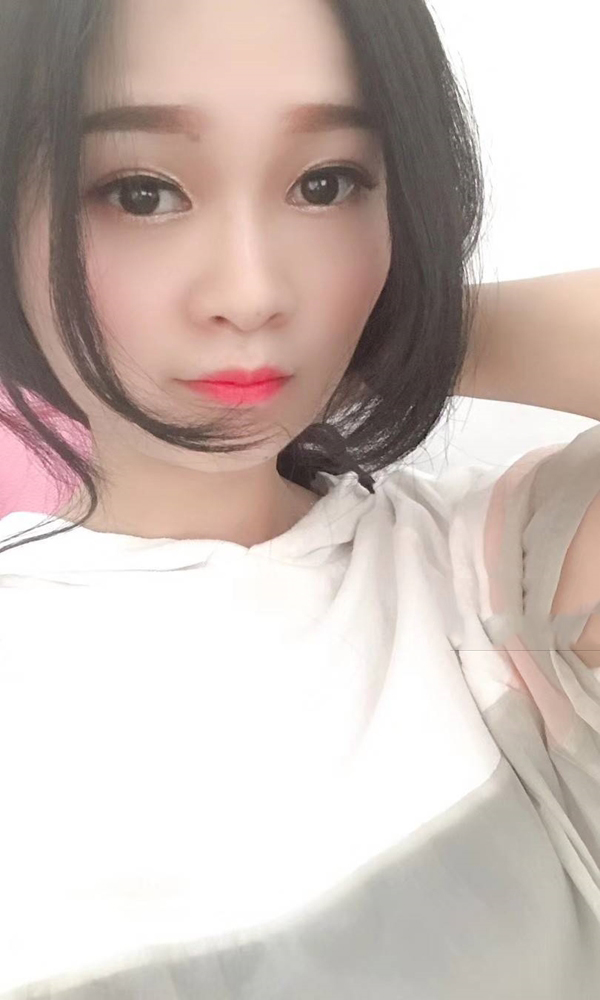 模特木有牙的兔子