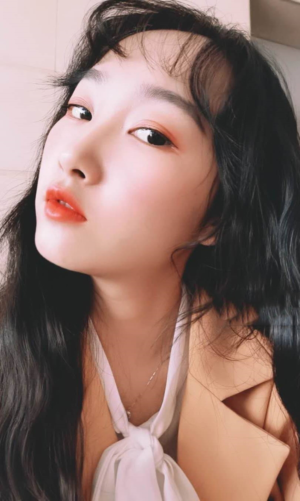 学生妞妞真可爱