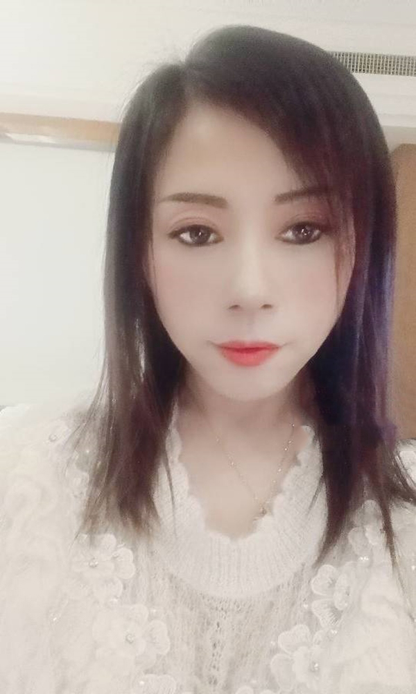 白领爱的抱抱呢