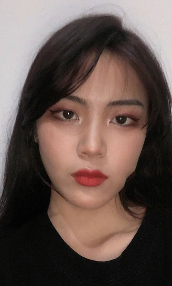 学生月儿弯弯丶