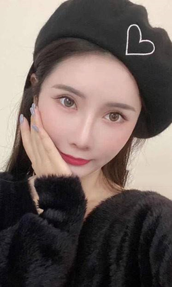 模特小露露老师