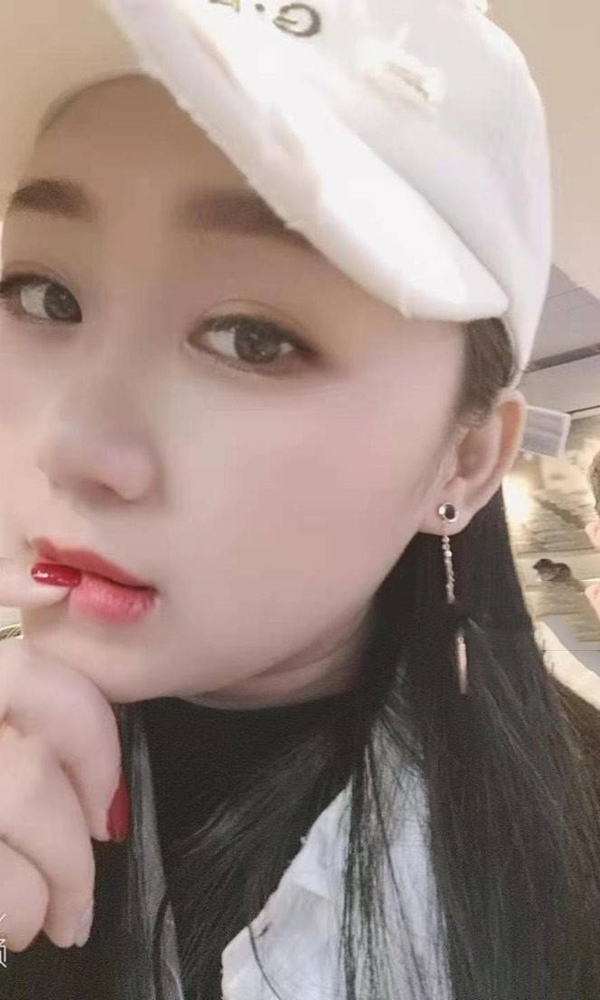 模特夜的一丝繁华