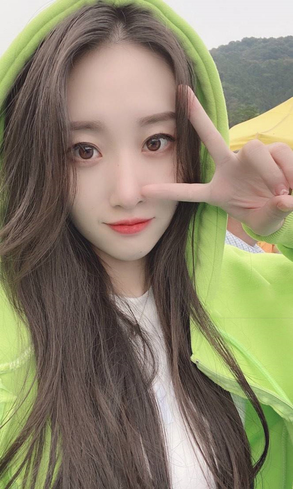 模特小雅雅＾3＾