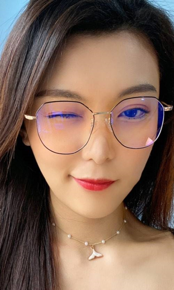 模特今天也没有开心