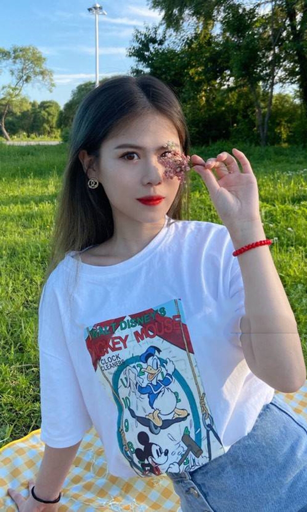 网红草莓碎冰冰