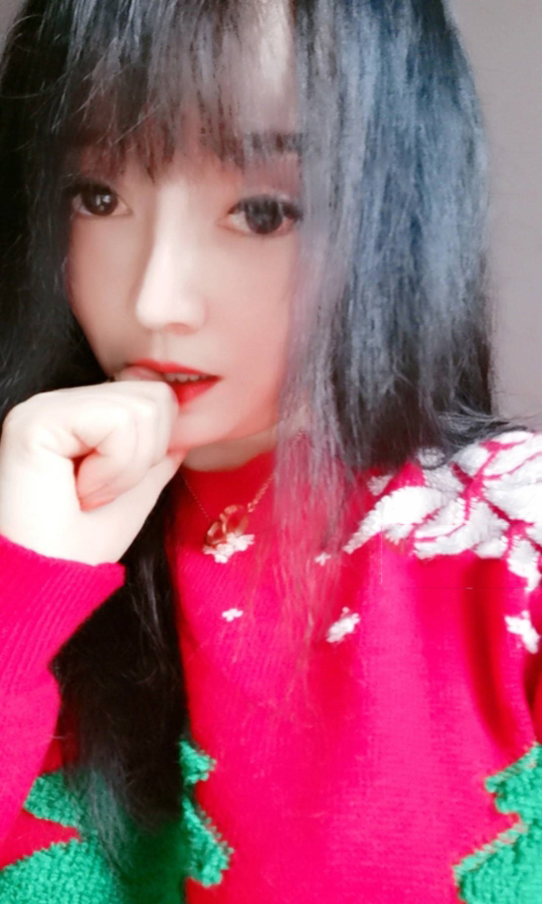 白领草莓味甜甜