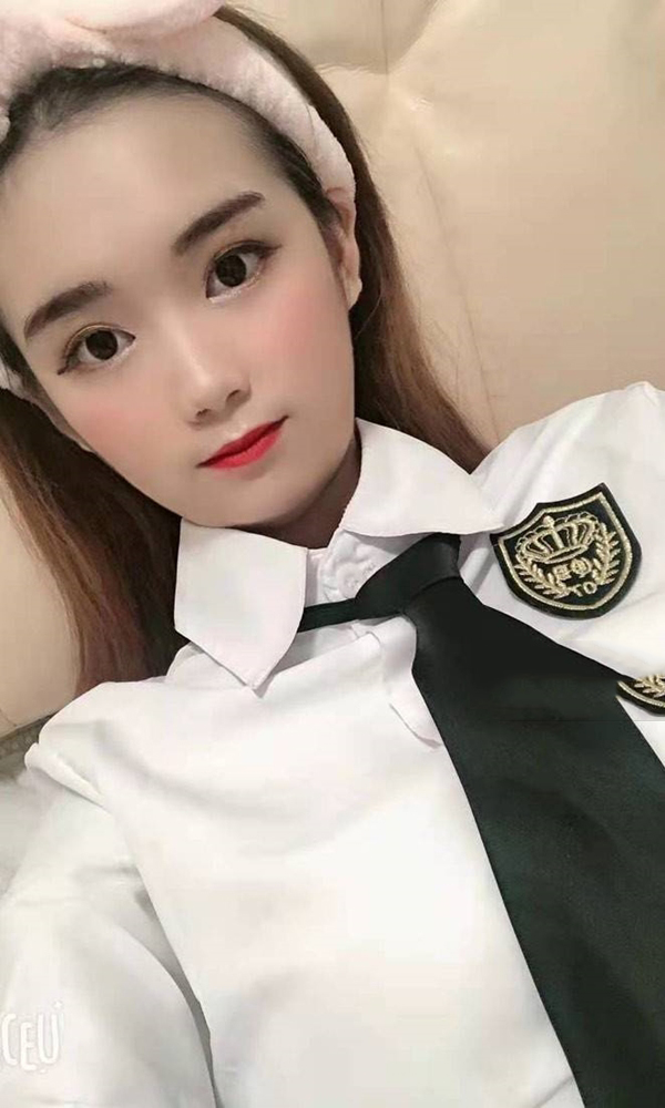 学生小静