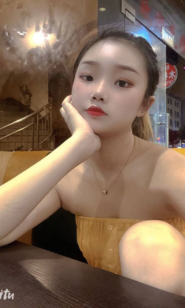 学生是你的欣欣丫