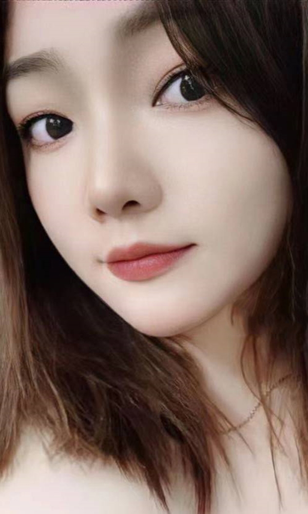 白领大白兔蹦蹦跳