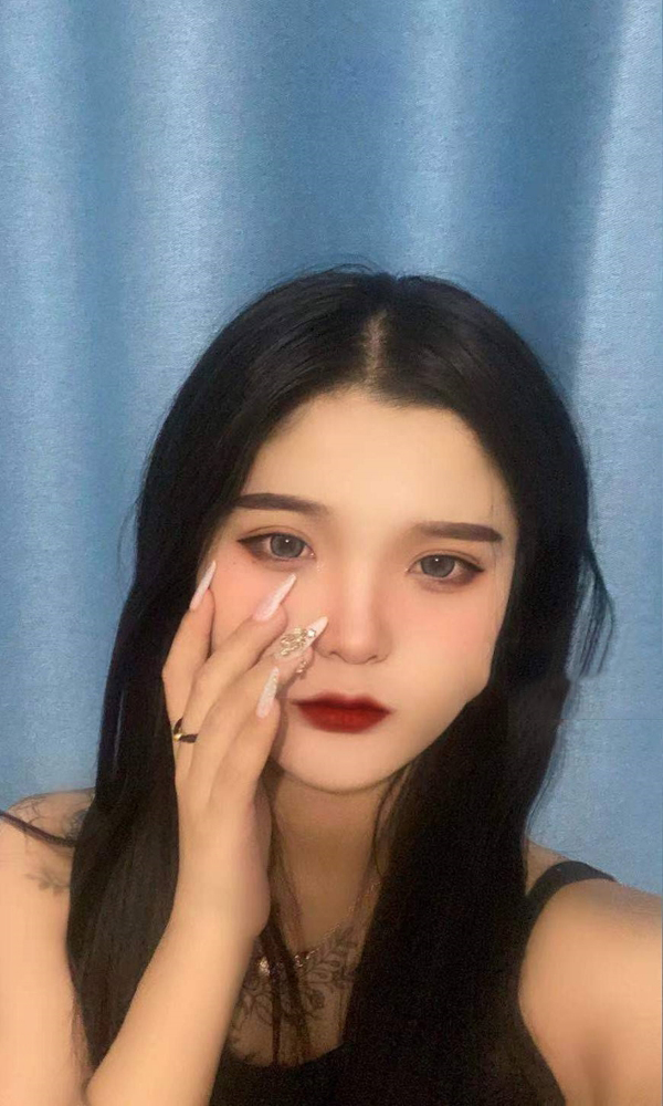 学生瑶瑶的瑶瑶