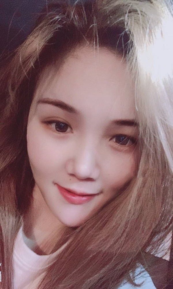 白领哎呀小可爱