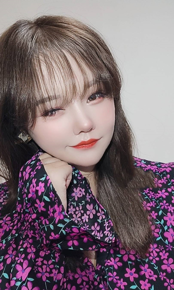 白领我是小可爱呀1