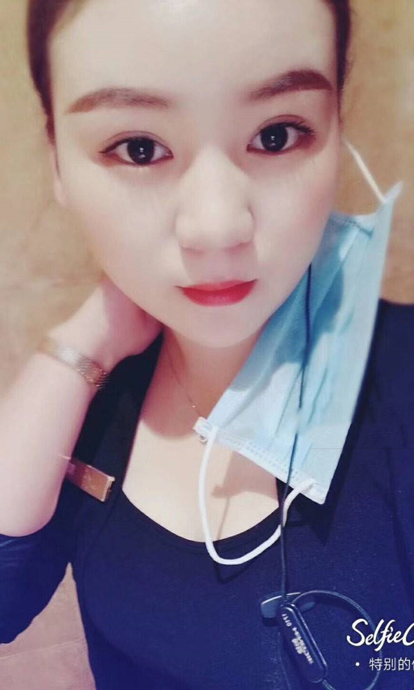 学生木槿花开万花盯