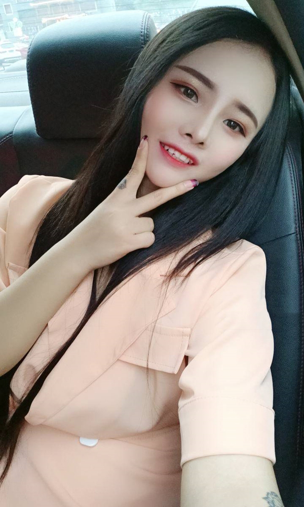 模特照片是本人