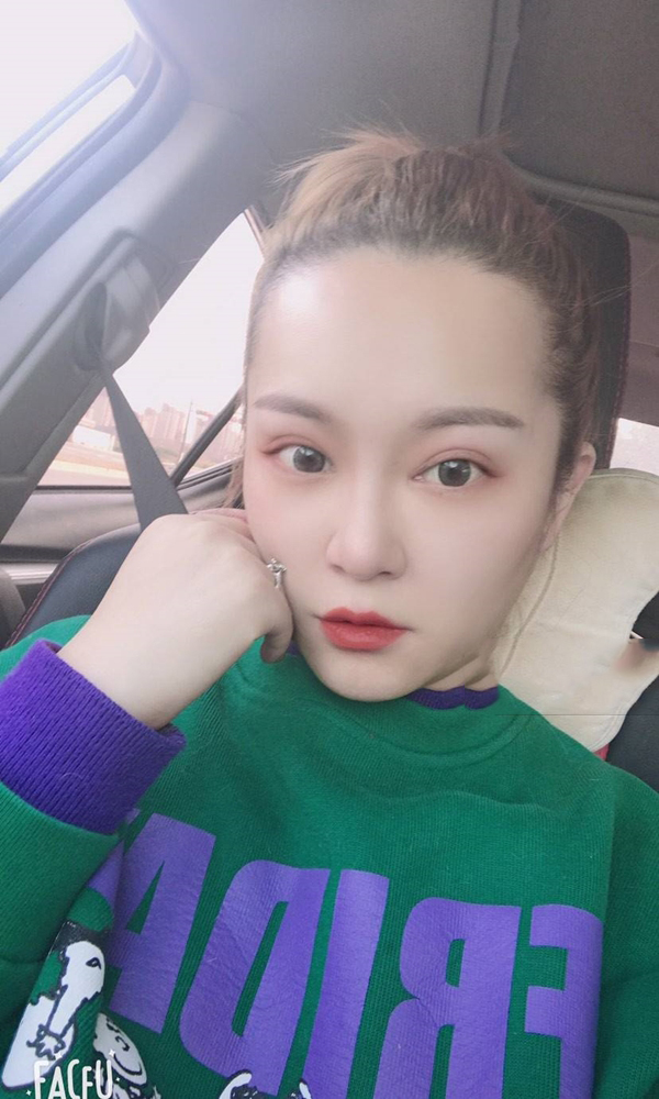 白领正经的小流氓