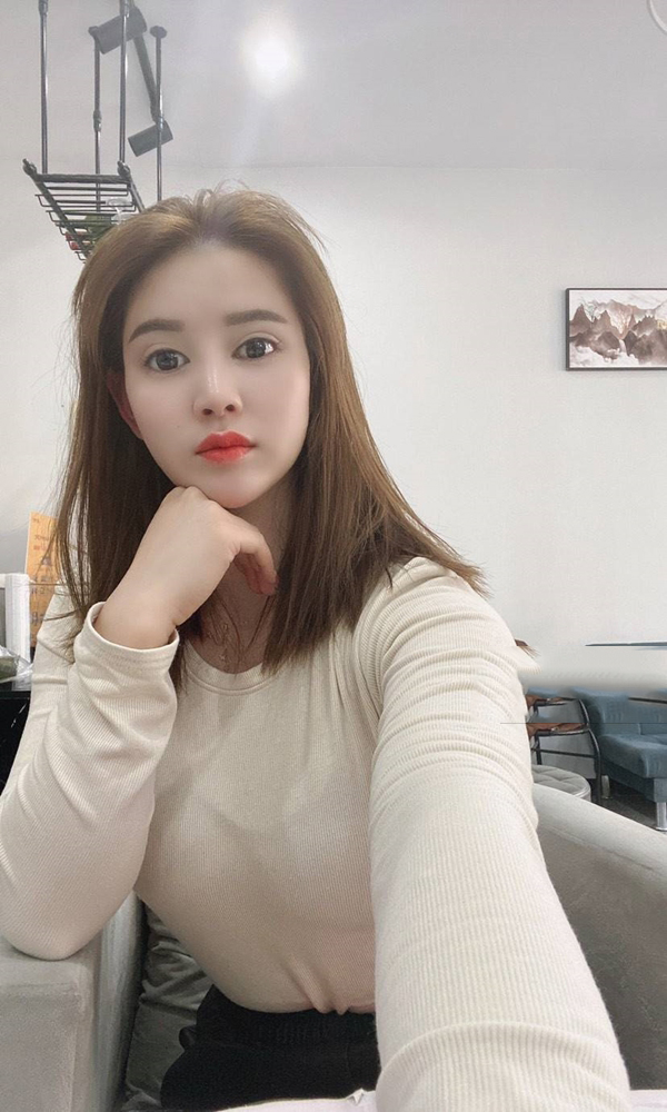 模特说爱太烫嘴