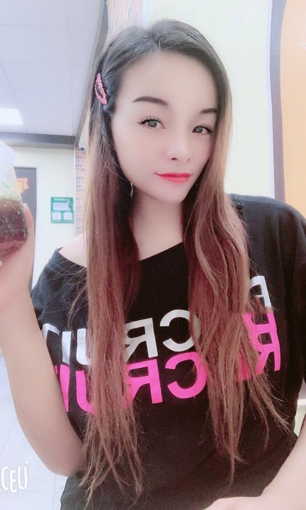 网红怎样高兴怎样活