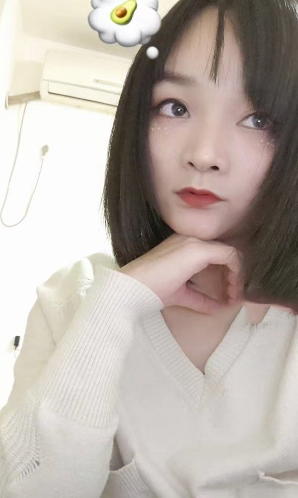 学生晨晨哦呵呵