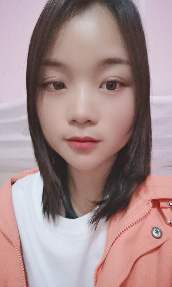 白领小朋友堆雪人