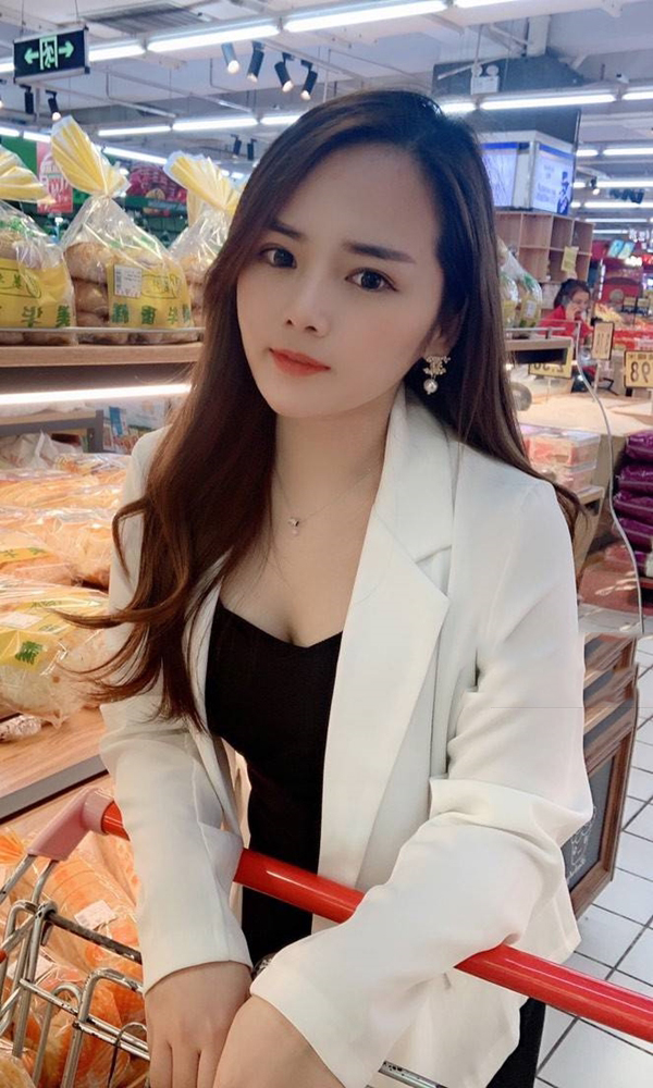 白领云中的Angel