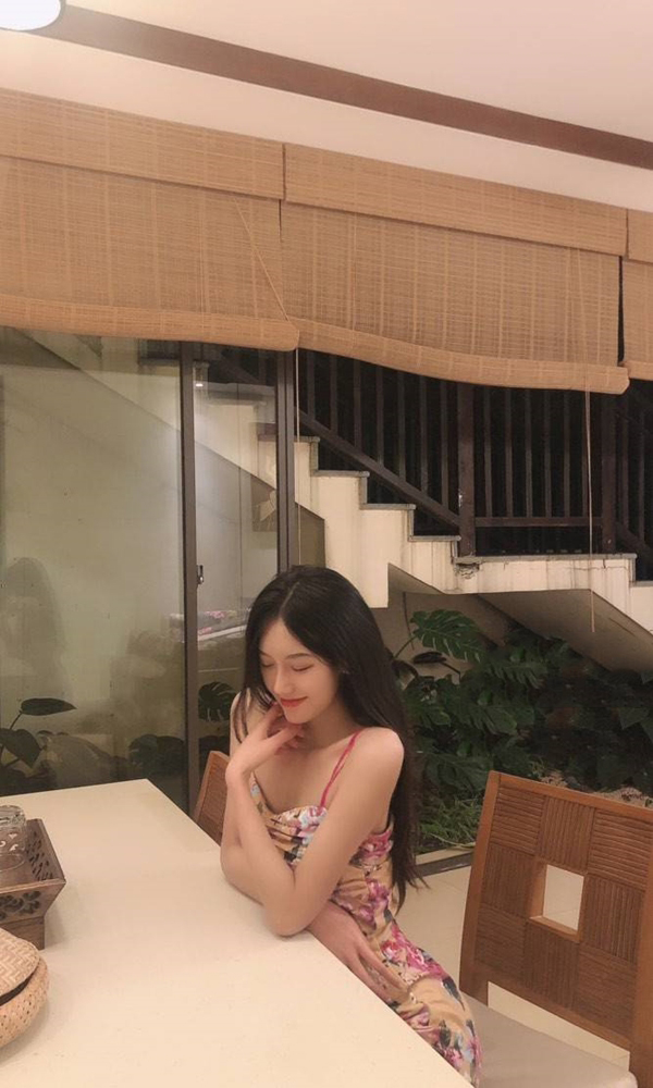 学生嘴巴它又饿了