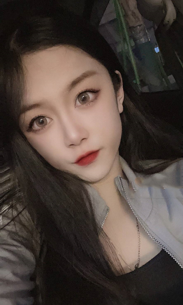 学生半只小月亮