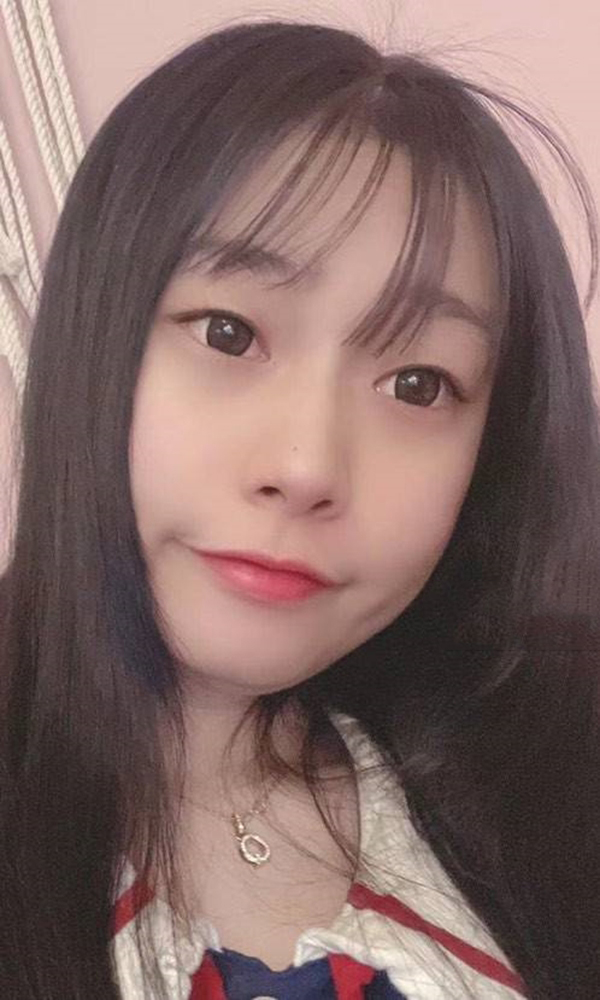 学生三岁就爱笑