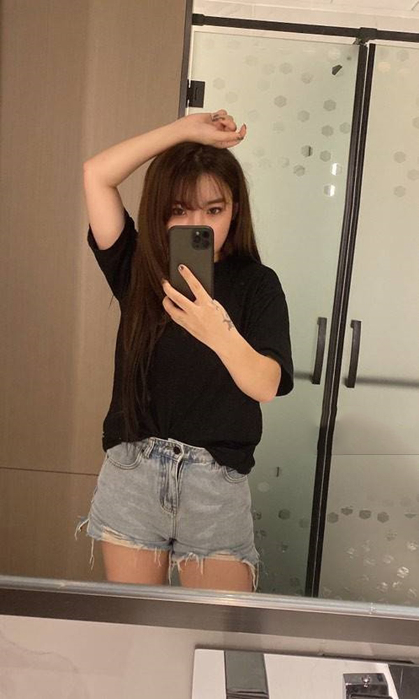 白领你的小可爱v