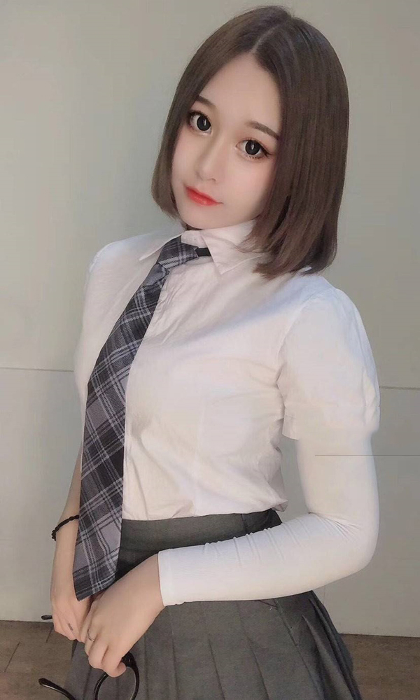 白领小草的生长