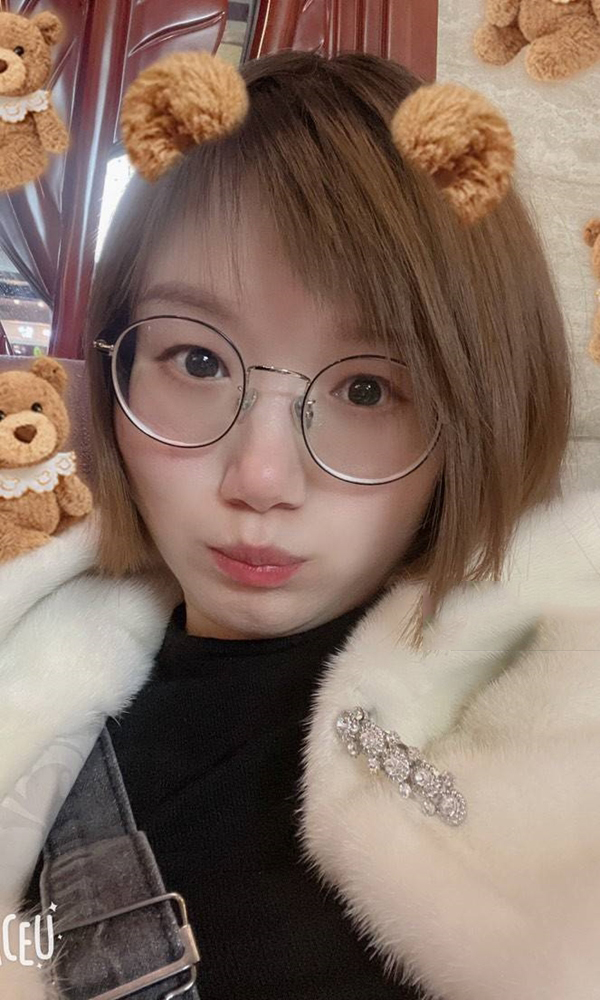 学生可可爱爱的我