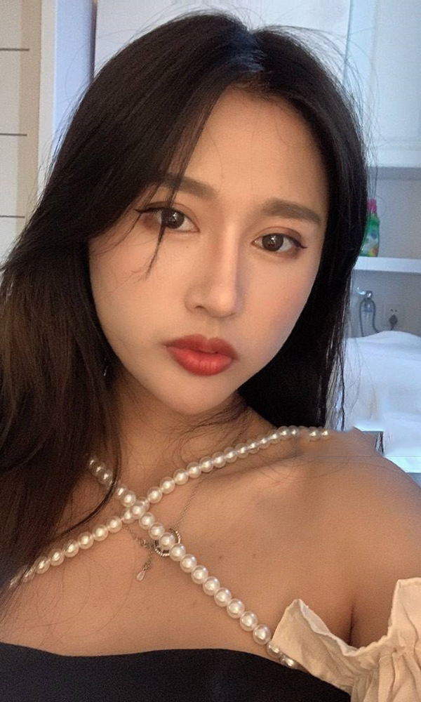 网红子涵不闲聊哦