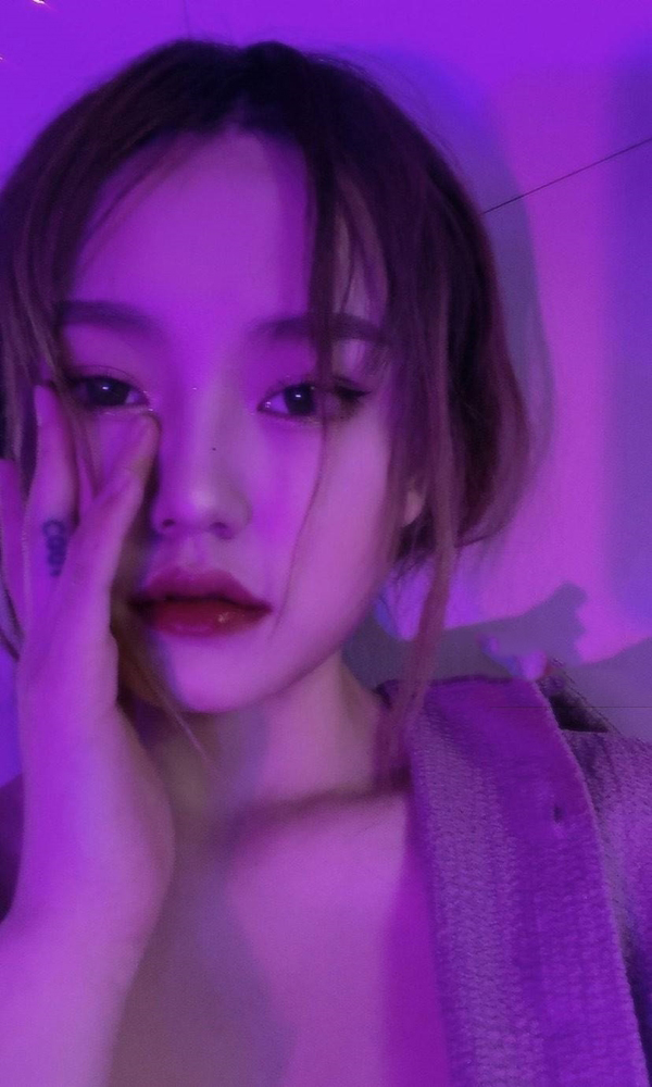 学生珂珂有点困