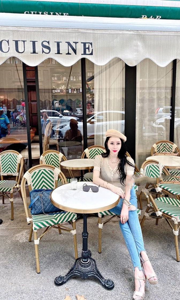 白领气质刘嘉玲