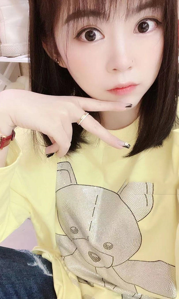 白领写个啥名字